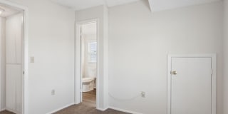 2423 E Maryland Drive Gallery 14