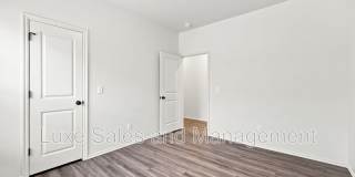 10912 Oak Hollow Drive Gallery 14