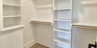 629 N Queen Street Gallery 43