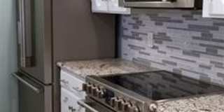 Gorgeous Updated 2BR 3BA Town house Gallery 11