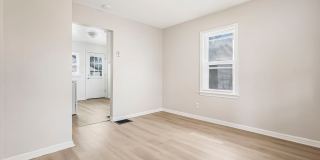 Newly Renovated - 3 Bed, 1.5 Bath Single-Family Home w/ Garage!! Gallery 16