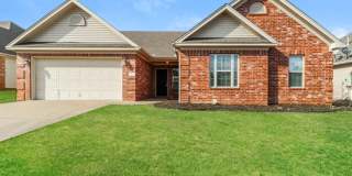 1717 White Oak Lane Gallery 1