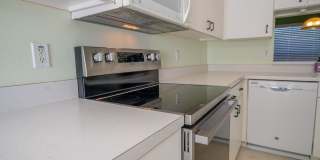 55+ Kings Ridge ~ Sussex ~No rear neighbors near the rear entrance ~ All of the community extras! Gallery 14