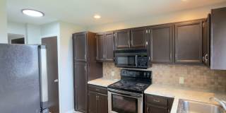 2 Bedroom Upper Duplex in Breton Village! Gallery 1