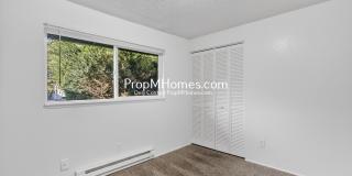 Three Bedroom Home in NE! Gallery 15