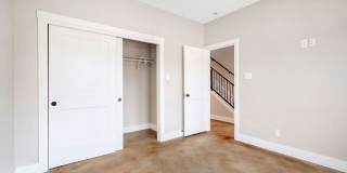 1910 E Houston St - BLDG.4 Gallery 17