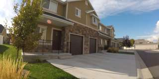 Beautiful Draper Town Home Gallery 1