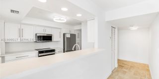 1420 Brickell Bay Dr Gallery 10