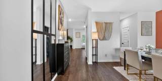 Like-New 4 bedroom 2.5 bathroom home with Custom Touches, open floor plan AND a Cul-de-sac lot! Must see! Gallery 15