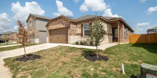 Beautiful 4 Bedroom, 2 Bath, Home in Liberty Hill Gallery 1