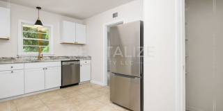 Beautifully Renovated 3-Bedroom Home with Garage & Spacious Yard in Mobile Gallery 27