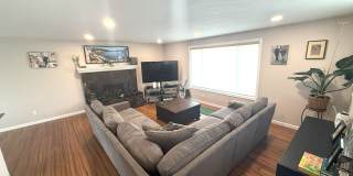 Stunning 4 BR / 3 BA West Beaverton Home with Private Oasis & Sport Court & Move In Special! Gallery 3