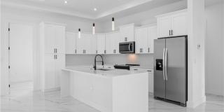 719 Fullerton Avenue S Gallery 4