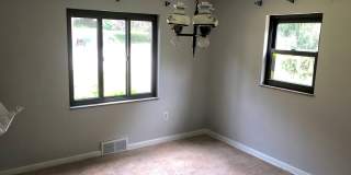 Perfectly Located 3 Bedroom W/ 2 Full Bathroom Home In Heart of North Allegheny School District Gallery 4