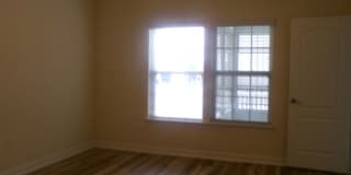 1041 Fairway Lane - 1 Gallery 24