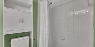 600 N Crestwood Ct N Gallery 21
