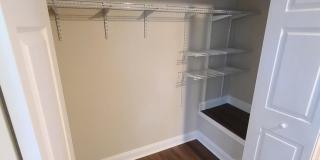 564 LANCASTER Place Gallery 23