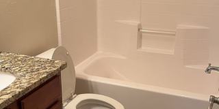A Very Beautiful and Spacious 3 Bedroom 2 Bath Home in Yukon Public Schools Gallery 13