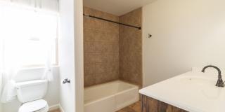 Beautiful 3 Bedroom, 2 Bath Apple Valley Home! Gallery 9