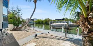 648 E Palm dr Gallery 1