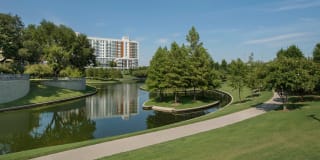 Addison Apartments at the Park Gallery 39