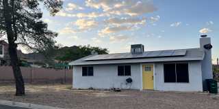 300 Lakeview Drive Gallery 1