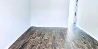 1086 SW Eureka Avenue Gallery 8
