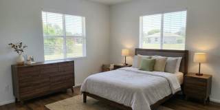 Charming 3BR/2BA House in Lehigh MOVE IN SPECIAL 50% OFF FIRST MONTH RENT! Gallery 13