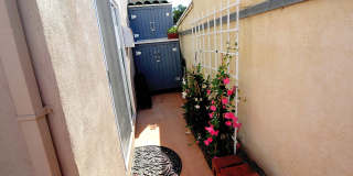 1Bd/1Ba Guest house, centrally located. Gallery 15