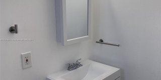 1895 Venice Park Dr Gallery 15