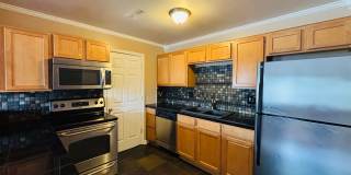 2 Bedroom 1 Bath Condo Gallery 5