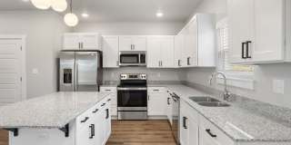 BIRDMASTER DRIVE RESIDENCES Gallery 9