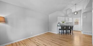 2 Bed/1 Bath Close to Buckley Space Force Gallery 9