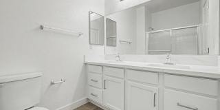 Renovated Single Story home with 3 Car garage in Henderson! Gallery 28