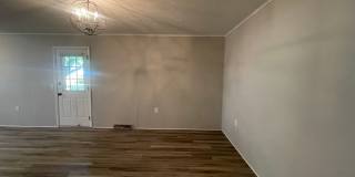 Beautiful 4 bedroom home completely remodeled in great location and school district! Gallery 8