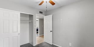 4716 W CHRISTY Drive Gallery 33
