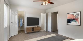 THE MANOR/THE MANOR EAST APARTMENTS Gallery 12