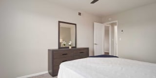 Los Robles Apartments Gallery 49