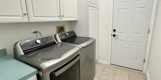 224 Charlotte Pl Gallery 36