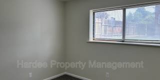 2106 N 33rd St. Gallery 17