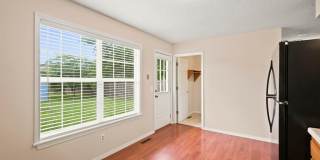 Charming 3 Bedroom Home with Washer & Dryer, Garage & Storage Shed Gallery 12