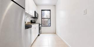 44 Bennett Avenue Gallery 8