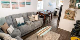 455 Ocean Boulevard Gallery 8