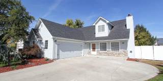 Spacious Home Nestled on Cul-de-Sac Gallery 1