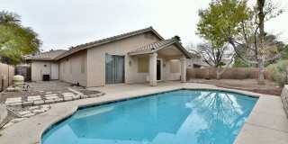 1 Story with POOL Gallery 3