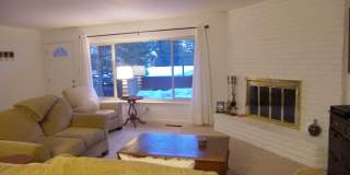 3 Bedroom - Central Incline! Gallery 3