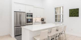 55+ Riverwalk Pointe - Senior Housing Gallery 9