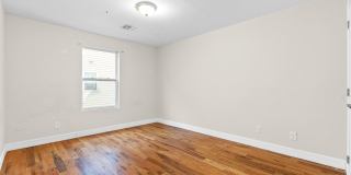 280 S 20th St Gallery 14