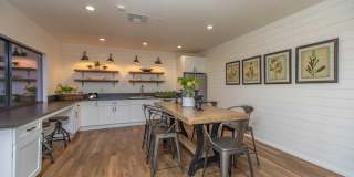 Avion on Glendale Gallery 58