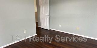 8116 Lake Tree Lane Gallery 16